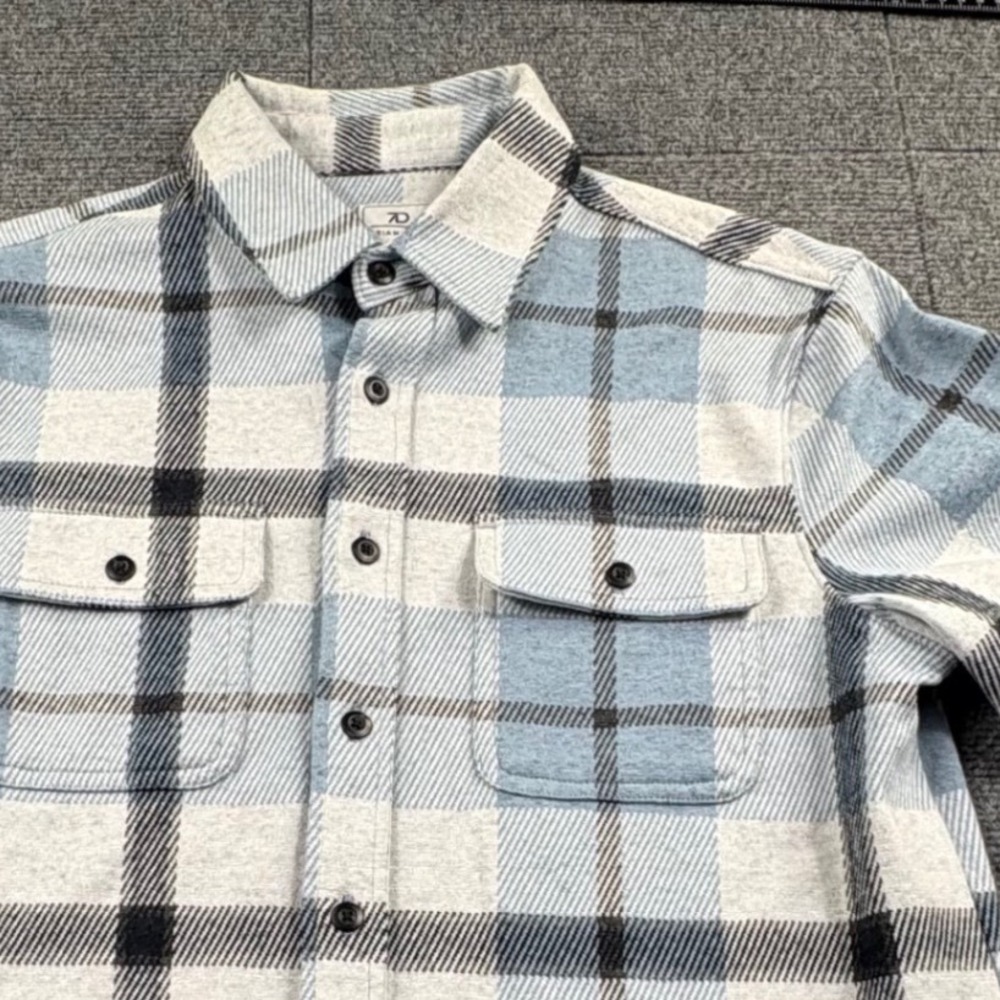 7Diamonds Generation Soft Flannel Shirt Mens Medium Blue Grey Plaid GSMK-7405